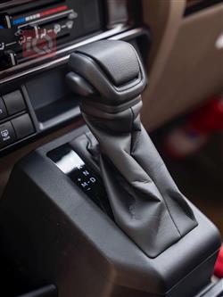 تۆیۆتا لاند کرۆزەر 70